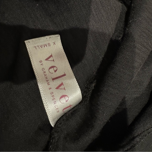 Black tshirt dress by Velvet - Picture 5 of 5